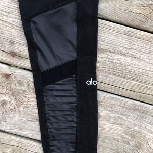 ALO yoga leggings